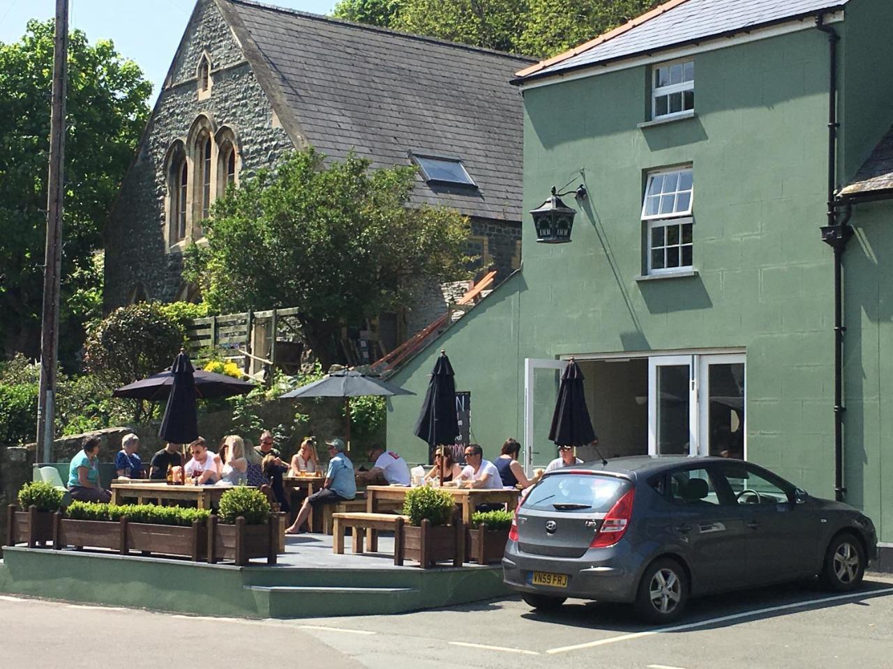 The Cambrian Inn Solva Eksteriør billede